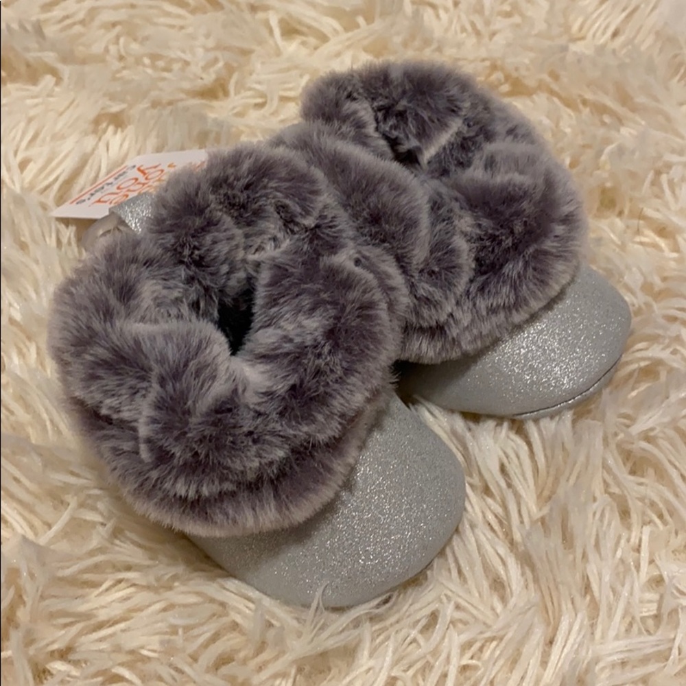 Baby fur boots